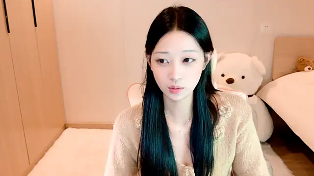 Snapshot of Xueb_J chatting on 9, 12, 2024 Xueb J online show from 9, 12, 2024