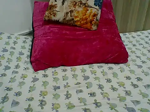 PrettyPrincess14 online show from 10, 10, 2025