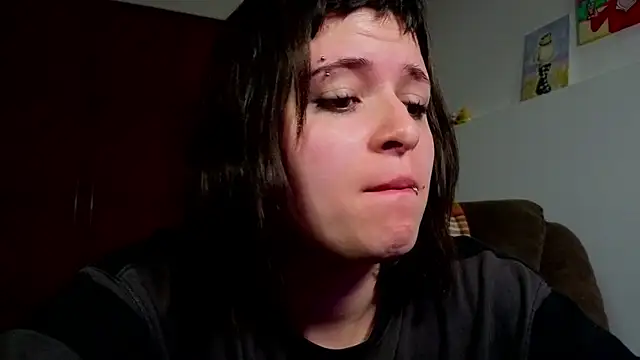 NEXT DOOR GIRL  online show from 10, 4, 2026