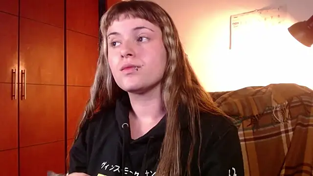 Snapshot of NEXT_DOOR_GIRL_ chatting on 14, 11, 2025 NEXT DOOR GIRL online show from 14, 11, 2025