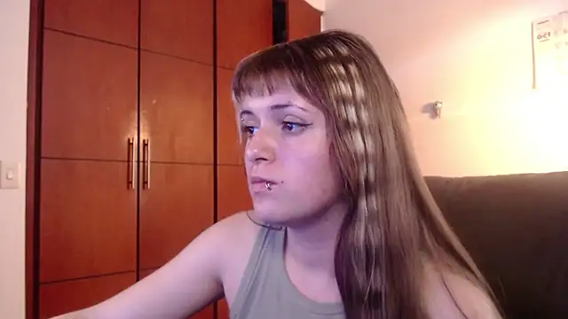 Snapshot of NEXT_DOOR_GIRL_ chatting on 16, 10, 2025 NEXT DOOR GIRL online show from 16, 10, 2025