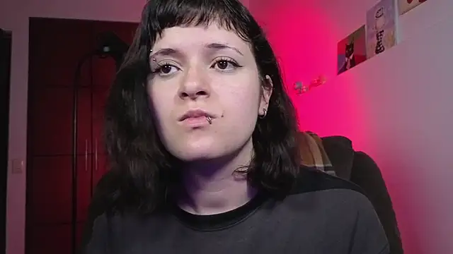 Snapshot of NEXT_DOOR_GIRL_ chatting on 11, 5, 2026 NEXT DOOR GIRL online show from 11, 5, 2026
