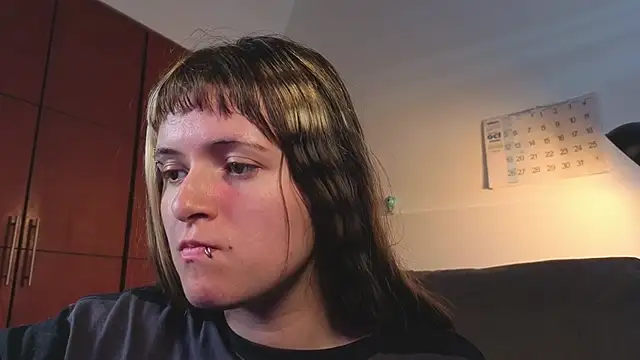 Snapshot of NEXT_DOOR_GIRL_ chatting on 31, 10, 2025 NEXT DOOR GIRL online show from 31, 10, 2025