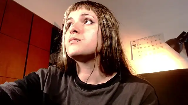 Snapshot of NEXT_DOOR_GIRL_ chatting on 27, 10, 2025 NEXT DOOR GIRL online show from 27, 10, 2025