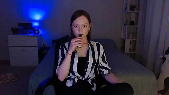 Snapshot of Allaria chatting on 6, 6, 2026 Allaria online show from 6, 6, 2026