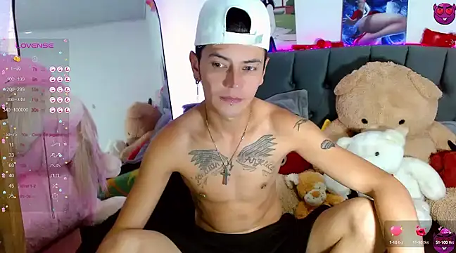  snopyy  online show from 28, 2, 2025