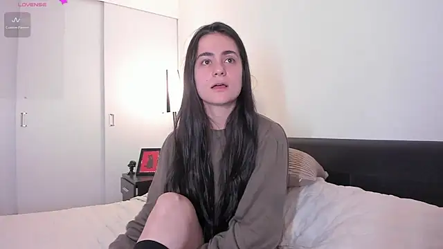 guccipussy1 online show from 7, 1, 2025