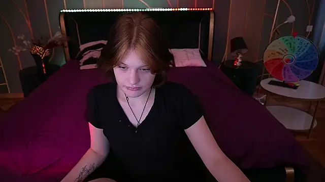 Snapshot of CandyBooms_ chatting on 30, 9, 2025 CandyBooms online show from 30, 9, 2025