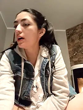 Snapshot of ThailyCherry chatting on 25, 11, 2025 ThailyCherry online show from 25, 11, 2025