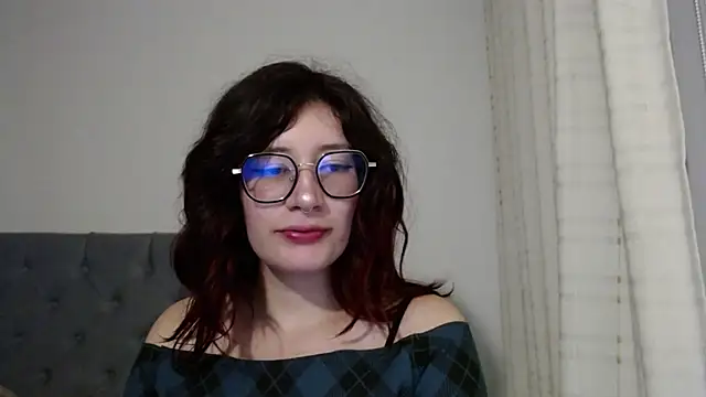 Snapshot of mariana124- chatting on 9, 1, 2025 mariana124- online show from 9, 1, 2025