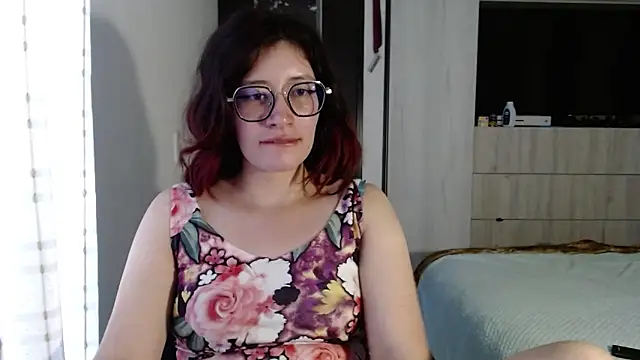 Snapshot of mariana124- chatting on 12, 2, 2025 mariana124- online show from 12, 2, 2025