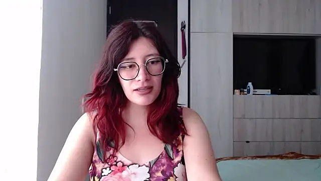 Snapshot of mariana124- chatting on 12, 2, 2025 mariana124- online show from 12, 2, 2025