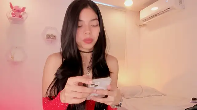 Snapshot of meganrossee69 chatting on 11, 5, 2026 meganrossee69 online show from 11, 5, 2026