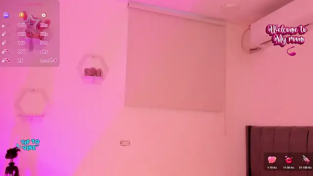 Snapshot of meganrossee69 chatting on 6, 6, 2026 meganrossee69 online show from 6, 6, 2026