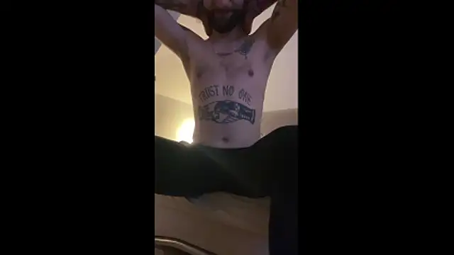 Snapshot of max_modus chatting on 10, 11, 2025 max modus online show from 10, 11, 2025