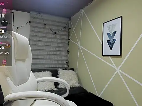 Enma  clark online show from 28, 10, 2025