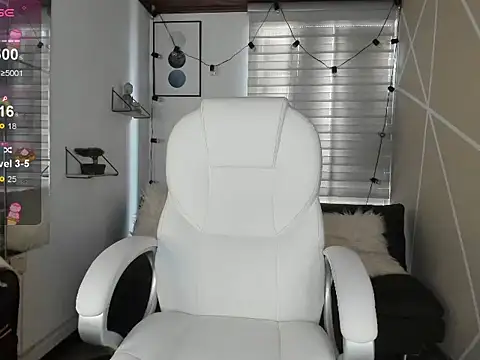 Enma  clark online show from 4, 11, 2025