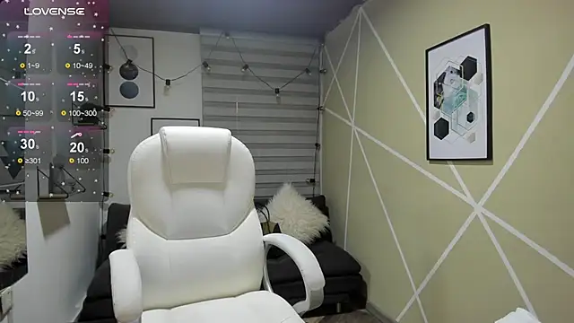 Enma  clark online show from 13, 2, 2026