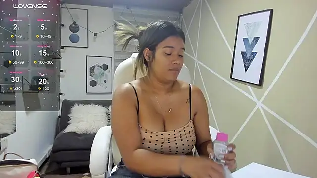 Enma  clark online show from 10, 1, 2026