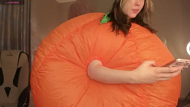 Snapshot of Vanessa_Walters chatting on 31, 10, 2025 Vanessa Walters online show from 31, 10, 2025