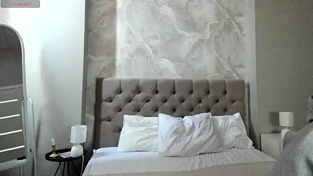 Vanessa Walters online show from 11, 4, 2026