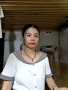 Tinease online show from 22, 9, 2025