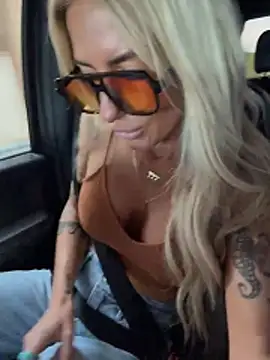 blondiluvsanal online show from 20, 4, 2026