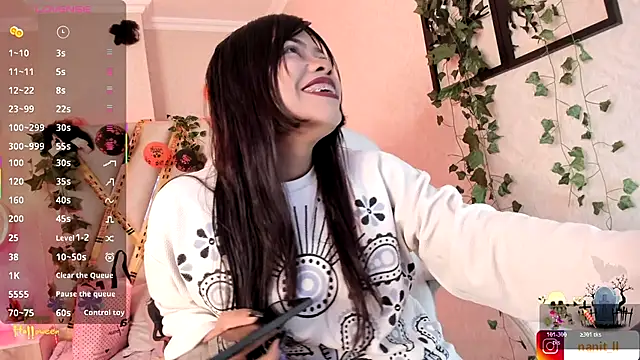 Punkys  online show from 31, 10, 2025