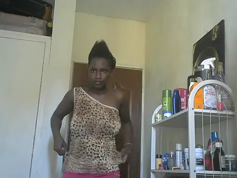 queen-goddess online show from 8, 11, 2025