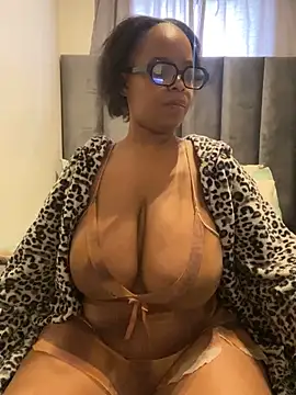 Snapshot of Saggy_areola95 chatting on 4, 6, 2026 Saggy areola95 online show from 4, 6, 2026
