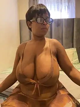 Snapshot of Saggy_areola95 chatting on 8, 5, 2026 Saggy areola95 online show from 8, 5, 2026