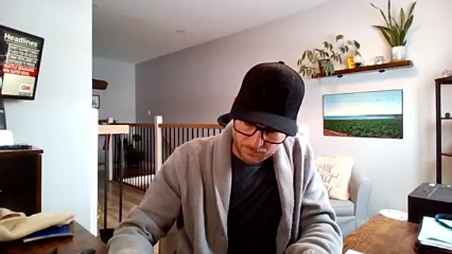 Bigdicktrav902 online show from 9, 2, 2026