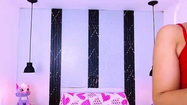 AndreaGil  online show from 7, 3, 2026