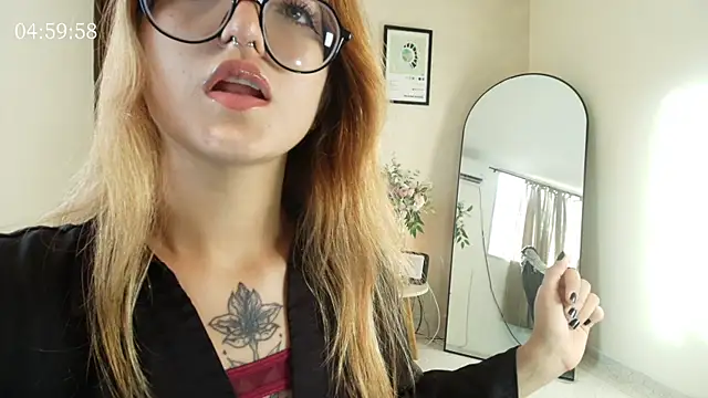 SweetJennaa online show from 15, 7, 2026
