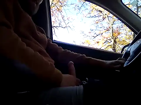 otterlover123 online show from 4, 11, 2025