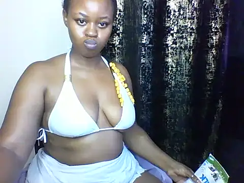 Candii wet  online show from 28, 2, 2025
