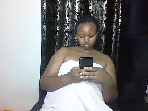 Candii wet  online show from 21, 2, 2025