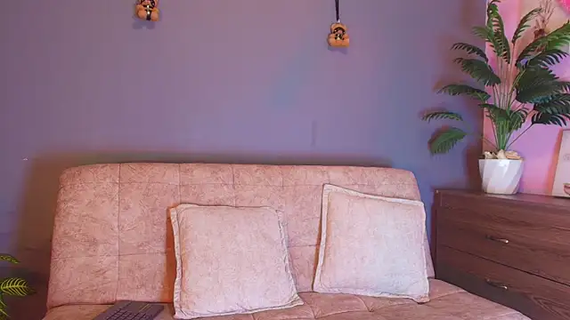 jade brunnette online show from 13, 4, 2026