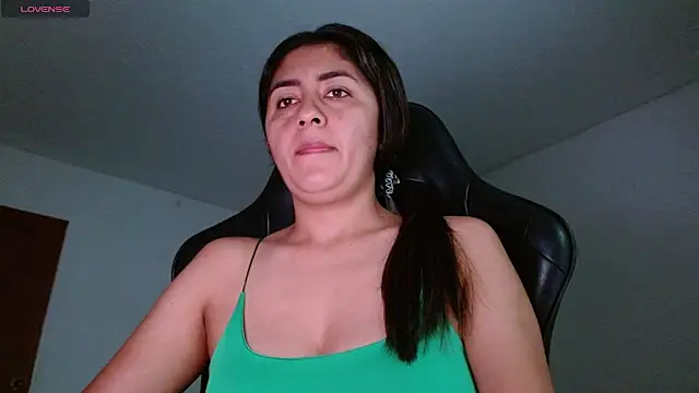 Snapshot of danna_peterson1 chatting on 18, 5, 2026 danna peterson1 online show from 18, 5, 2026