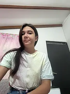 mia cooper 24 online show from 18, 2, 2025