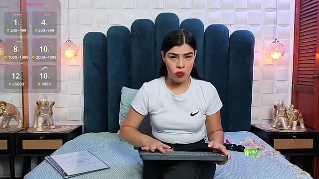 Maguy Mistress online show from 23, 4, 2026