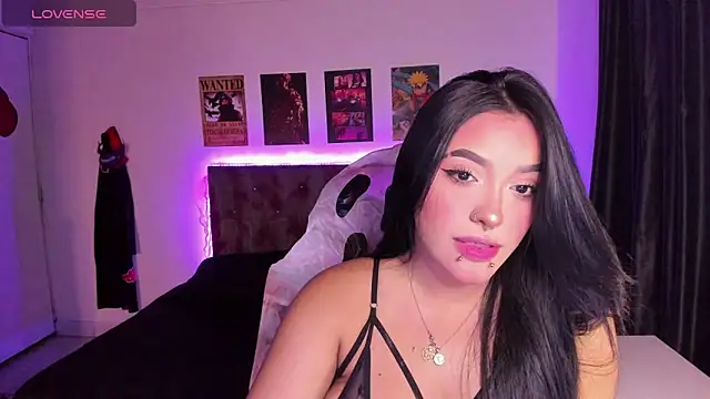 Mariana Hasper  online show from 5, 10, 2025