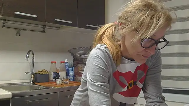 couplemilf2 online show from 23, 11, 2025