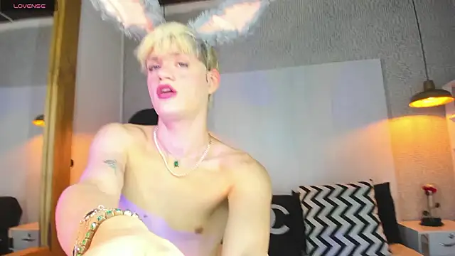 VladHellsing4 online show from 19, 1, 2026