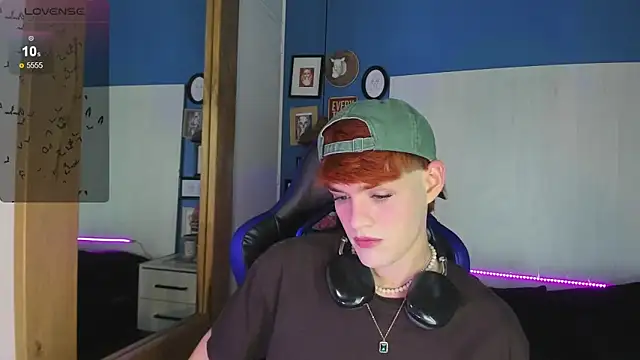 VladHellsing4 online show from 5, 10, 2025