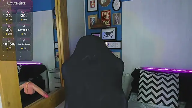 VladHellsing4 online show from 19, 11, 2025