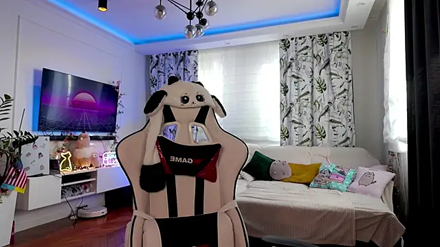 Anna Prince online show from 9, 4, 2026