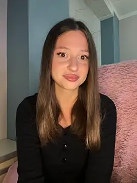 Kimsweet7 online show from 6, 10, 2025