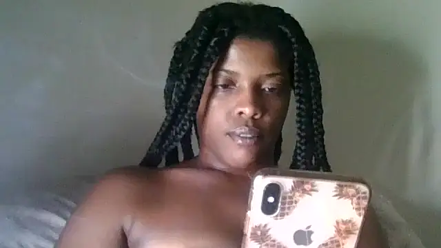 Snapshot of CaramelGoddessxoxo chatting on 24, 7, 2026 CaramelGoddessxoxo online show from 24, 7, 2026