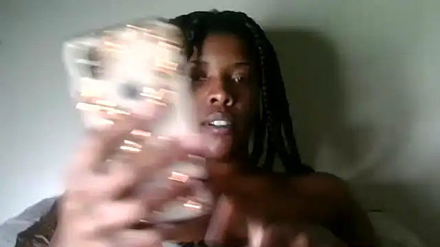 Snapshot of CaramelGoddessxoxo chatting on 22, 7, 2026 CaramelGoddessxoxo online show from 22, 7, 2026